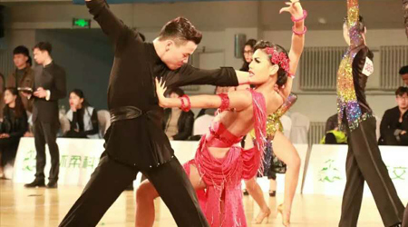 �ǿչٷ���վ�ڵ�18��CBDF��ԺУ������������ϲ��Ѽ�