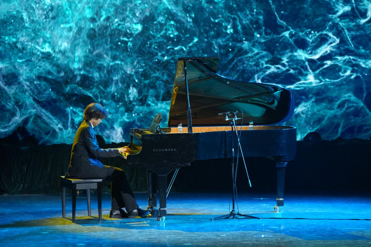 ��������