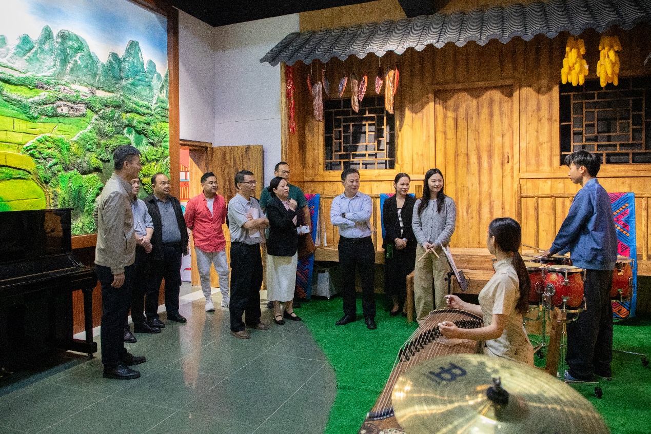 һȺ��վ�ڽ����İ��貼��

AI ���ɵ����ݿ��ܲ���ȷ��