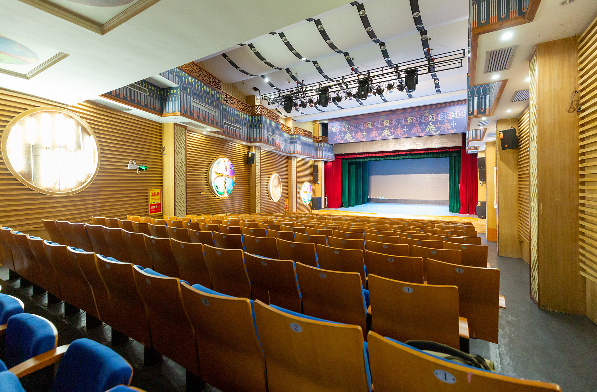 ����������ɫ���赸ʵѵ����